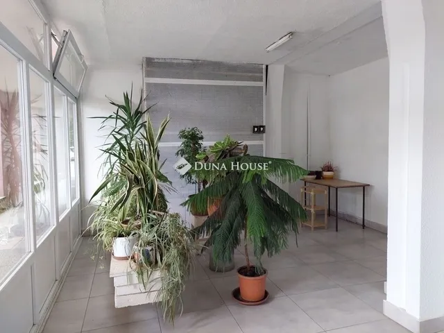 Eladó lakás Budapest XVIII. kerület 72 nm