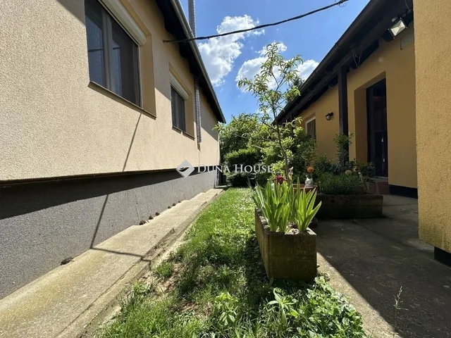 Eladó ház Nagykovácsi 280 nm