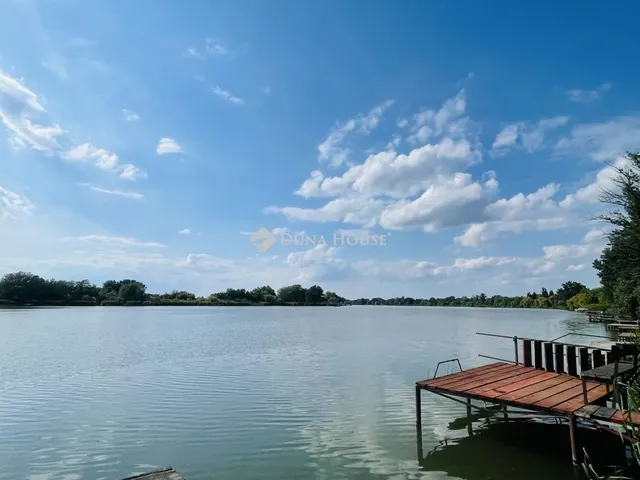 Eladó telek Dömsöd 584 nm