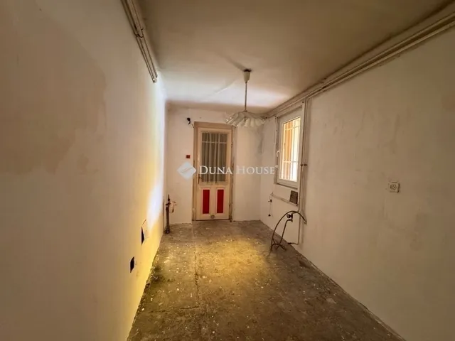 Eladó ház Budapest III. kerület 160 nm