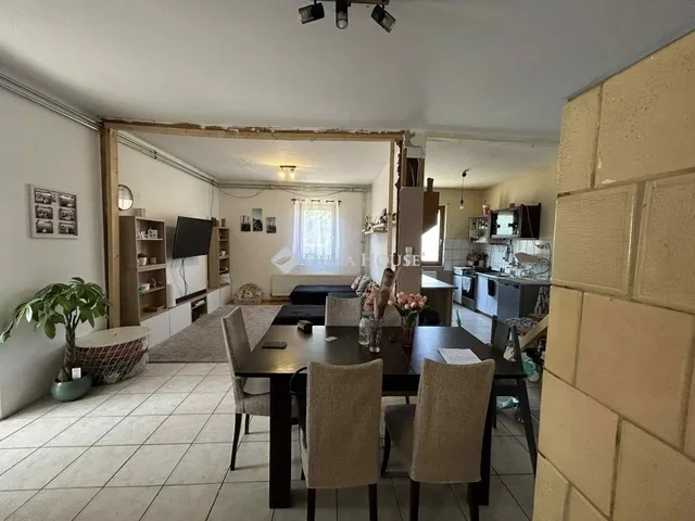 Eladó ház Inárcs 139 nm