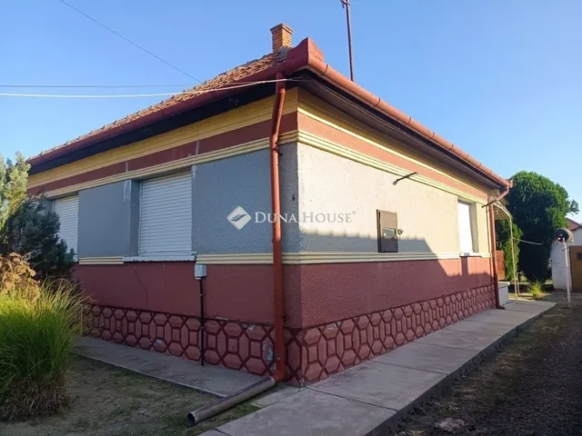 Eladó ház Nagykáta 75 nm