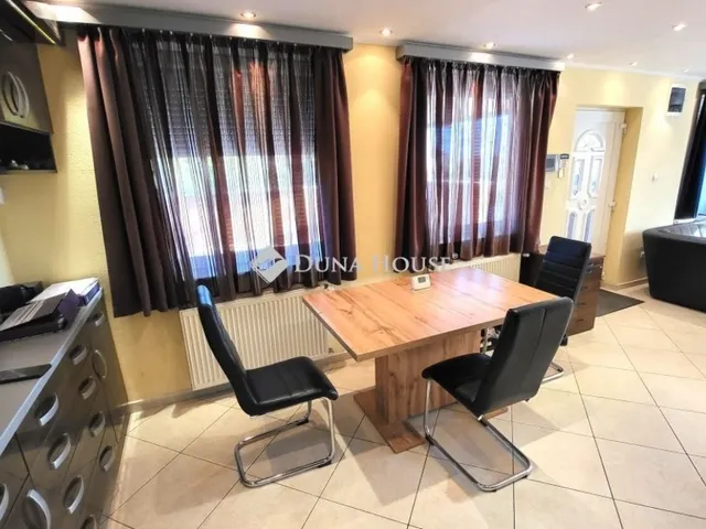 Eladó ház Érd 159 nm