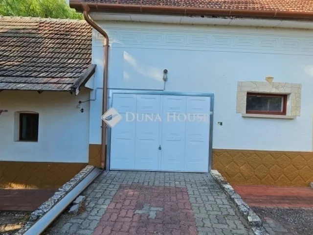 Eladó ház Tápiószecső 150 nm