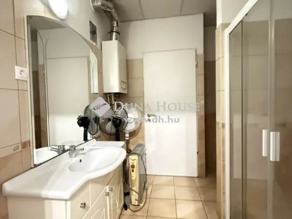 Eladó lakás Budapest VI. kerület 114 nm