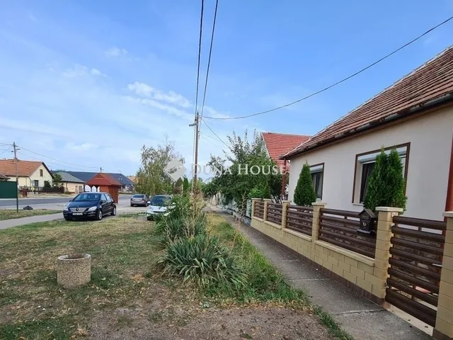 Eladó ház Tóalmás 61 nm