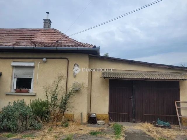 Eladó ház Vecsés 75 nm