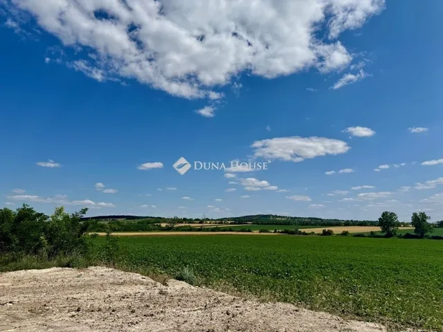 Eladó lakás Velence 92 nm