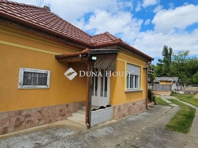 Eladó ház Tápiószecső 120 nm