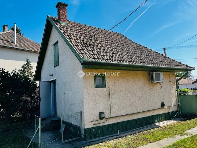 Eladó kereskedelmi és ipari ingatlan Tápiószecső 32 nm