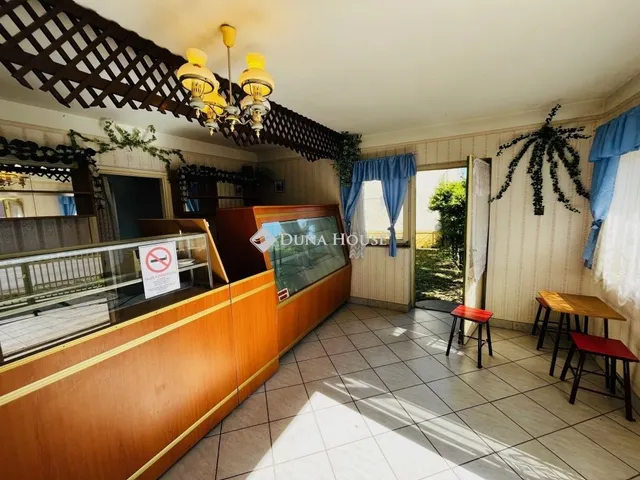 Eladó kereskedelmi és ipari ingatlan Tápiószecső 32 nm