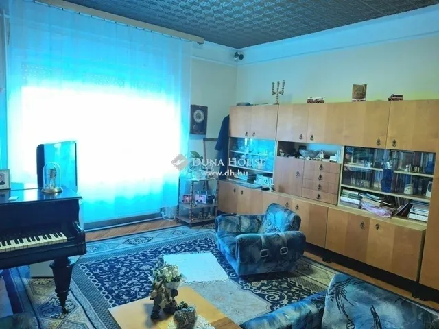 Eladó ház Dunaharaszti 300 nm