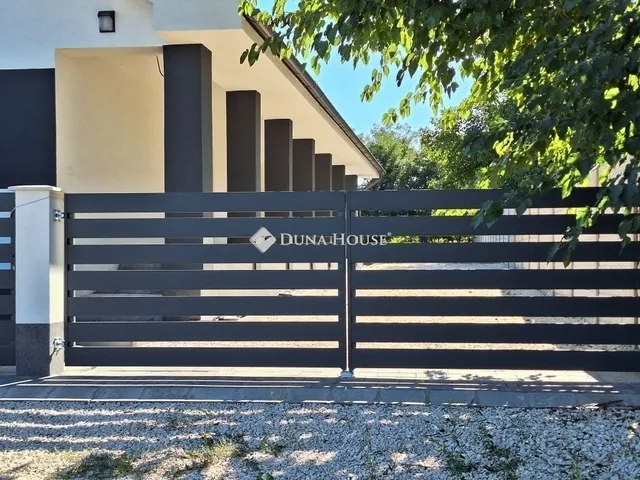Eladó ház Hernád 96 nm
