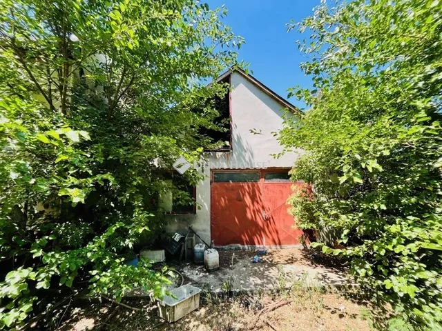 Eladó ház Dány 86 nm