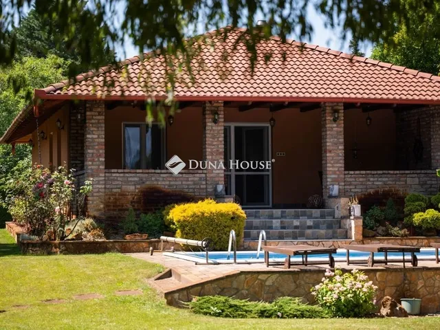 Eladó üdülő és hétvégi ház Ráckeve 109 nm