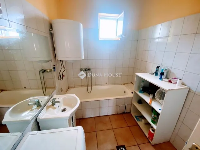 Eladó ház Tass 70 nm