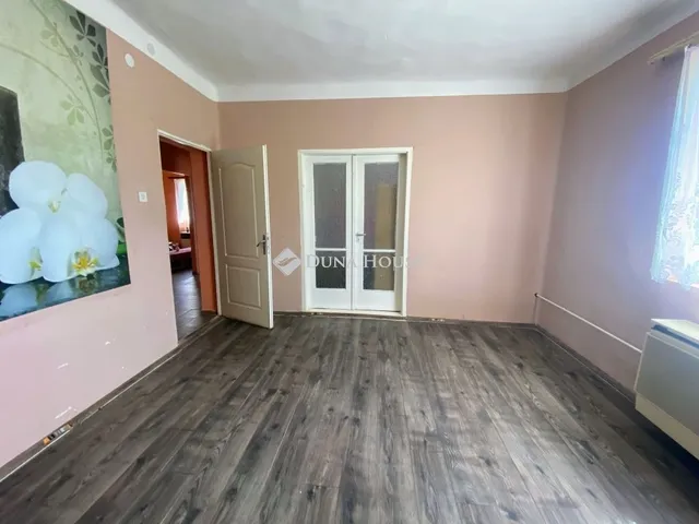 Eladó ház Tass 70 nm