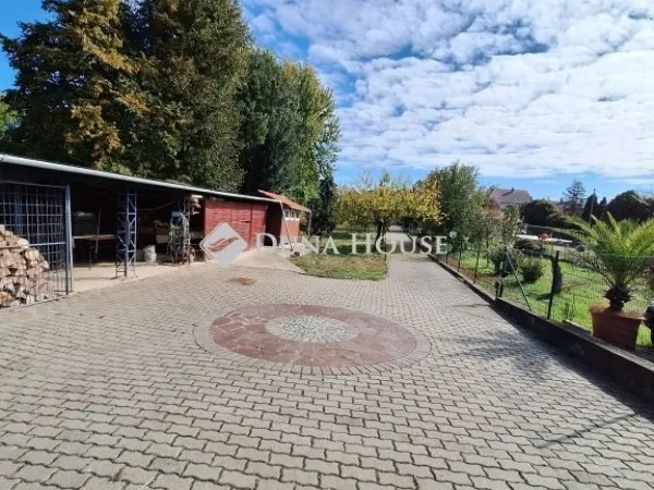 Eladó ház Majosháza 185 nm