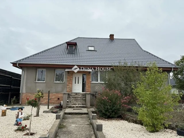 Eladó ház Dabas 308 nm