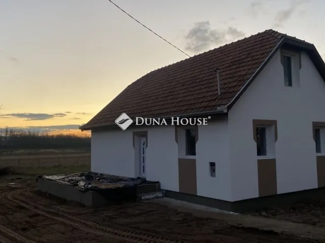 Eladó ház Tápióbicske 55 nm