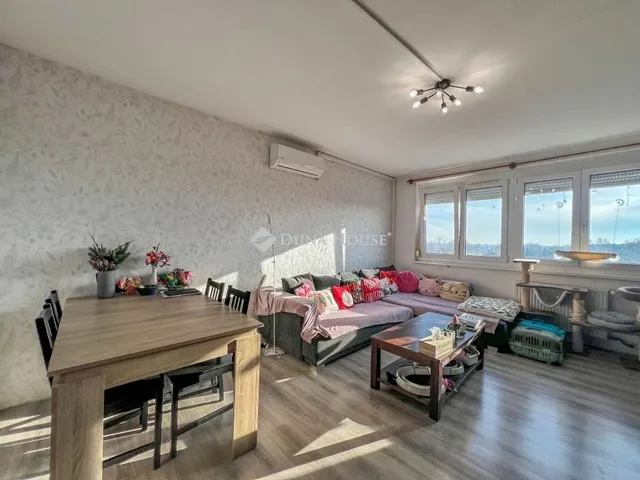 Eladó lakás Budapest XXI. kerület 55 nm