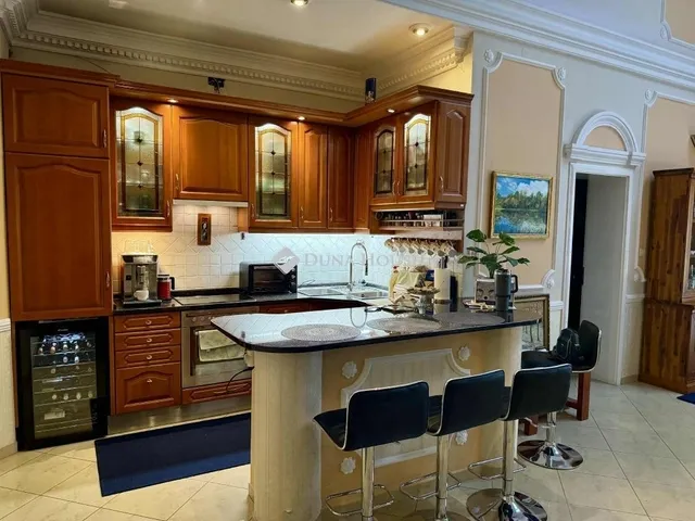 Eladó ház Budapest XVIII. kerület 415 nm