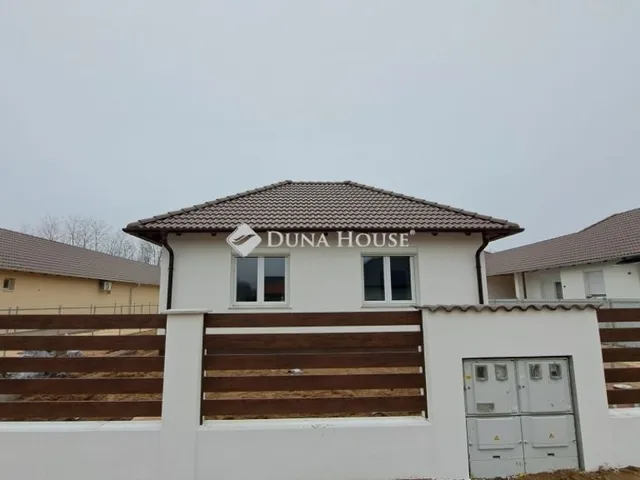 Eladó ház Vasad 114 nm