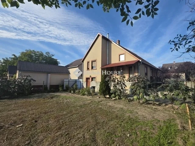 Eladó ház Dabas 200 nm