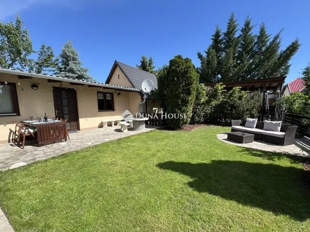 Eladó ház Ócsa 330 nm