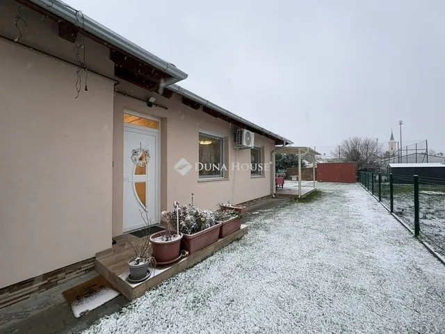 Eladó ház Ócsa 87 nm