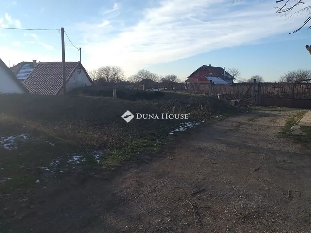 Eladó mezőgazdasági ingatlan Monor 51 nm