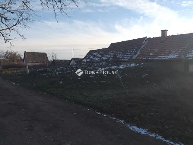 Eladó mezőgazdasági ingatlan Monor 51 nm