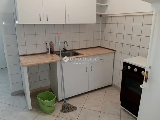 Eladó lakás Budapest VI. kerület 75 nm