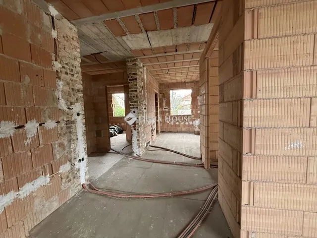 Eladó ház Sóskút 154 nm