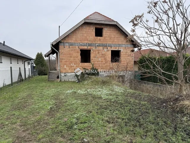 Eladó ház Sóskút 154 nm