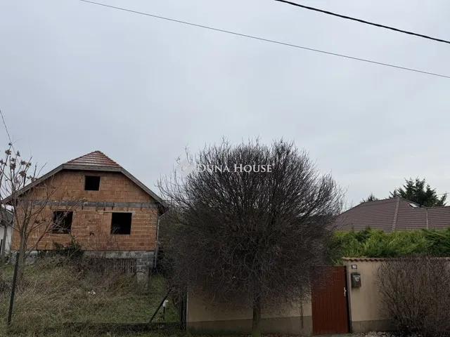 Eladó ház Sóskút 154 nm