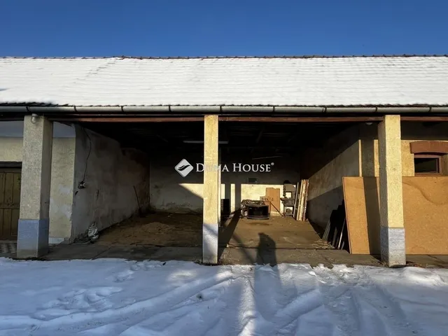 Eladó ház Tápiószecső 89 nm