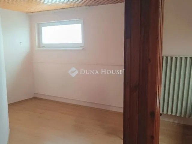 Eladó ház Szentmártonkáta 222 nm