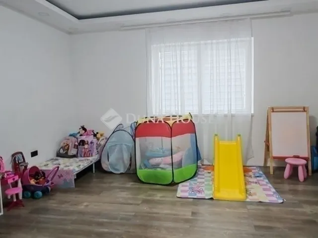 Eladó ház Üllő 150 nm