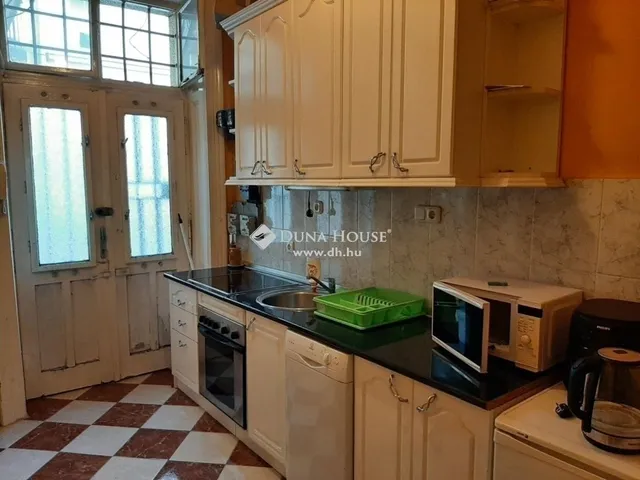 Eladó lakás Budapest VII. kerület 72 nm
