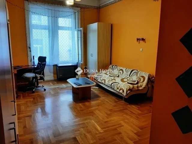 Eladó lakás Budapest VII. kerület 72 nm