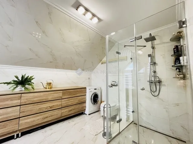 Eladó ház Monor 190 nm