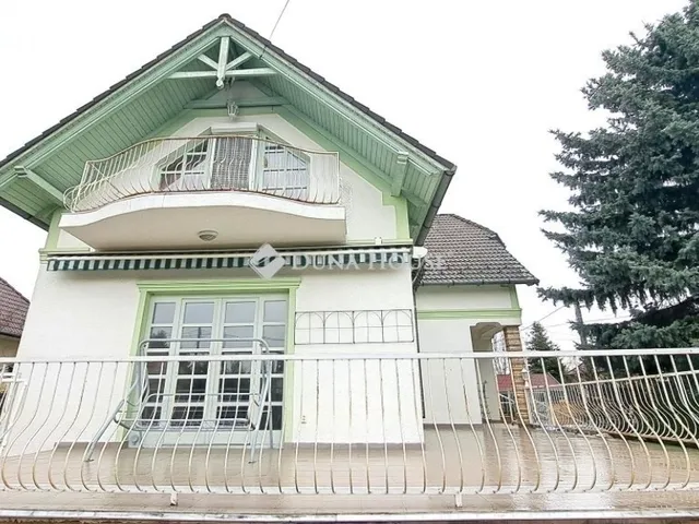 Eladó ház Dunakeszi 255 nm