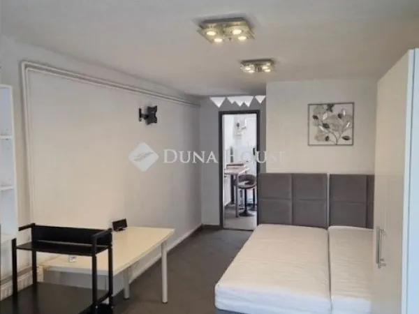 Eladó lakás Dunakeszi 30 nm