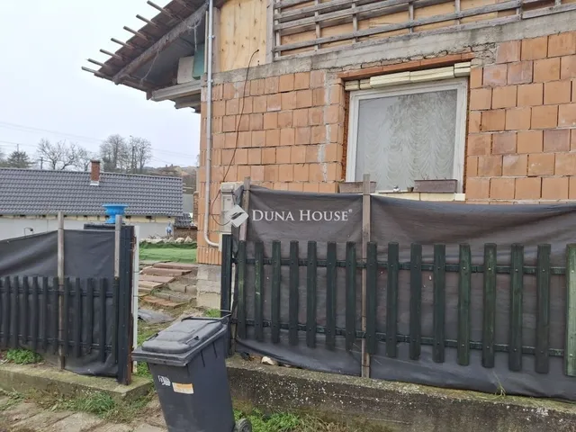 Eladó ház Dunaújváros 150 nm