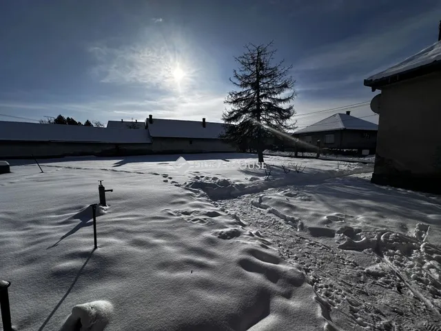 Eladó ház Dunavecse 110 nm