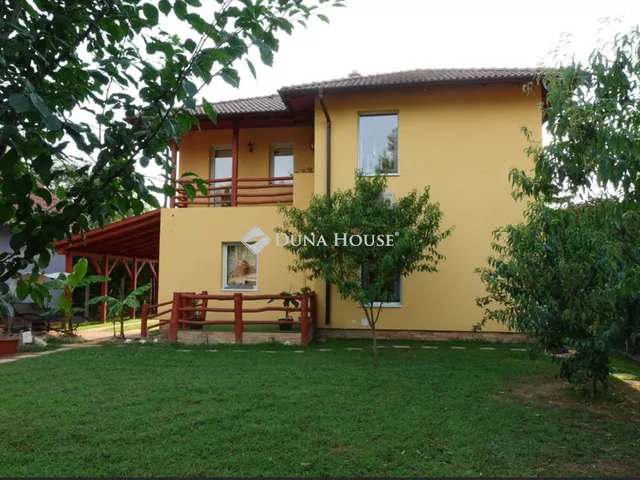 Eladó ház Kiskunlacháza 166 nm