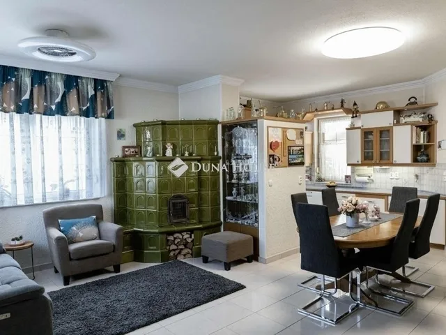 Eladó ház Dunakeszi 224 nm