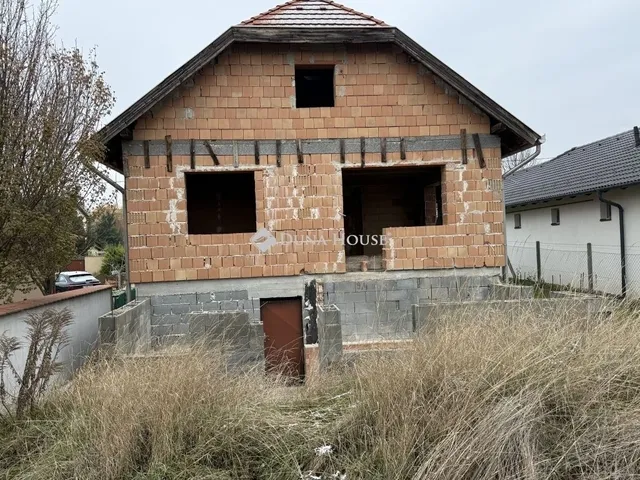 Eladó ház Sóskút 154 nm