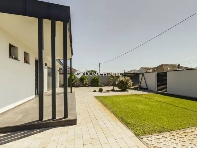 Eladó ház Dabas 270 nm